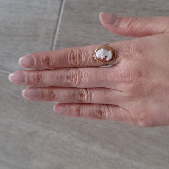 14K gold cameo ring - Picture 9 of 13